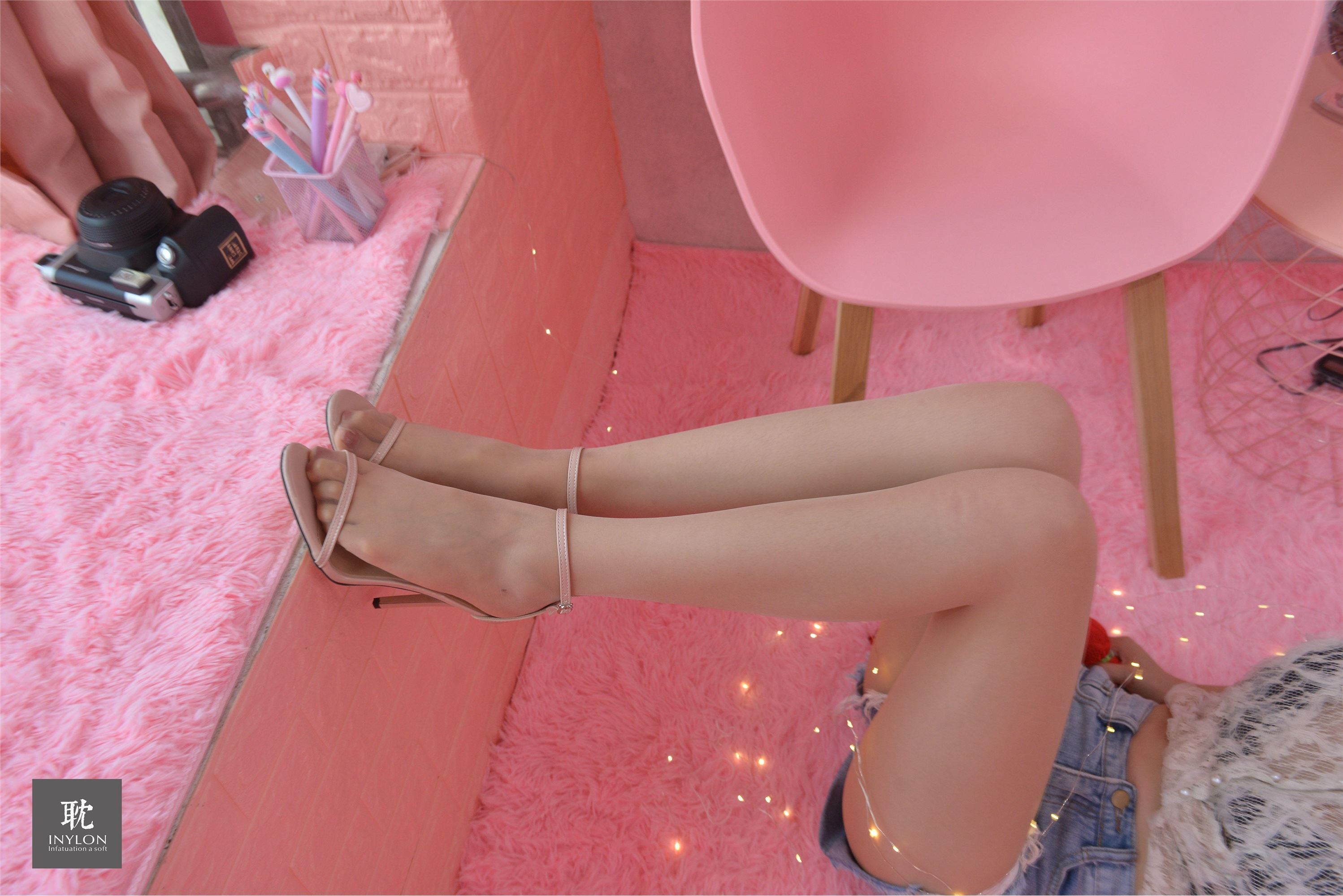 IESS异思趣向《普惠集234》- 模特：九妹《快乐的丝袜》